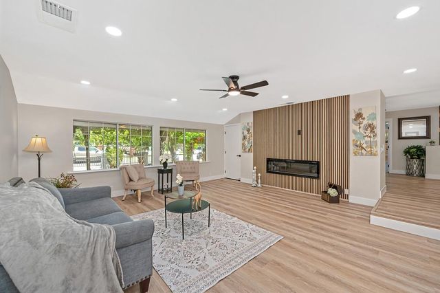 3317 Vienna Ave, Carmichael, CA 95608