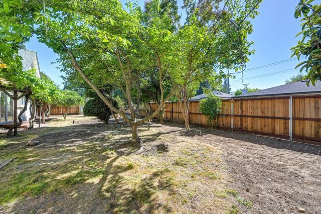 3317 Vienna Ave, Carmichael, CA 95608