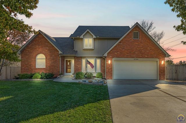 6743 SW Wentley LN, Topeka, KS 66614