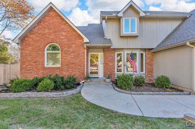 6743 SW Wentley LN, Topeka, KS 66614