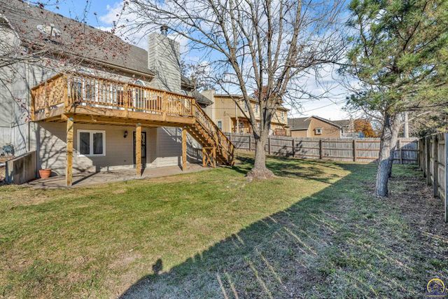 6743 SW Wentley LN, Topeka, KS 66614