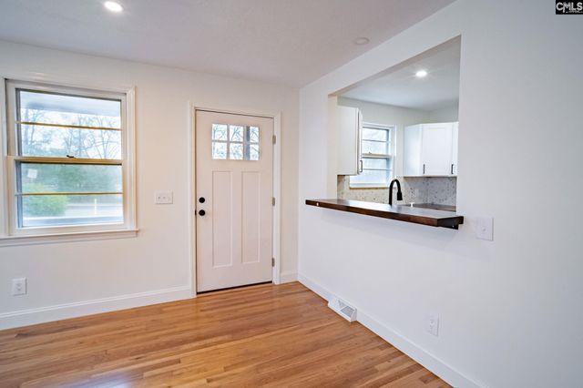 979 Airport Boulevard, Columbia, SC 29205