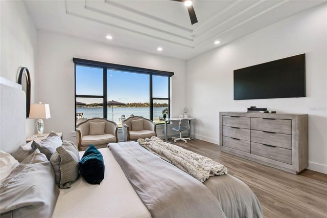 14906 N ROME AVENUE, Tampa, FL 33613