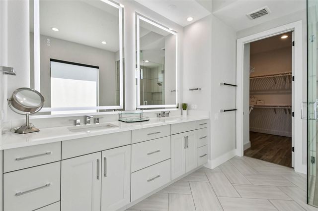 14906 N ROME AVENUE, Tampa, FL 33613