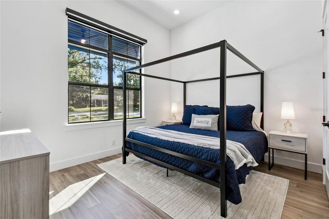 14906 N ROME AVENUE, Tampa, FL 33613