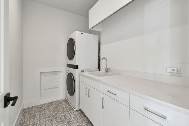 14906 N ROME AVENUE, Tampa, FL 33613