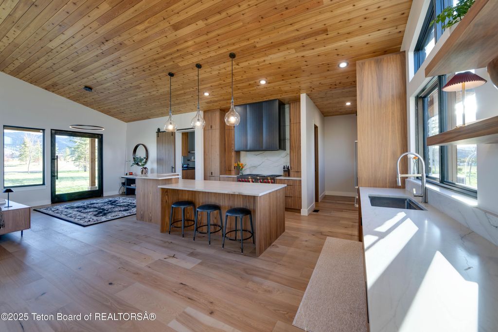 9346 BASIN Drive, Victor, ID 83455 photo 12