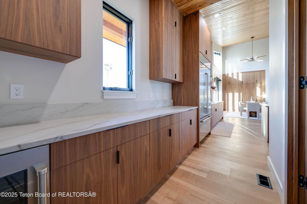 9346 BASIN Drive, Victor, ID 83455 photo 14