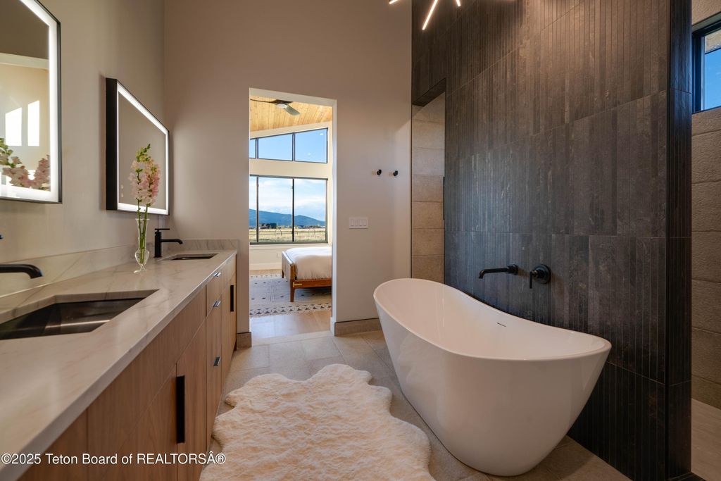 9346 BASIN Drive, Victor, ID 83455 photo 33