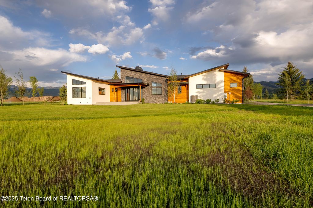 9346 BASIN Drive, Victor, ID 83455 photo 56