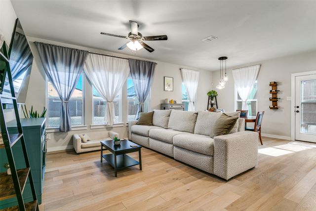 2208 Chebi Lane, Denton, TX 76209