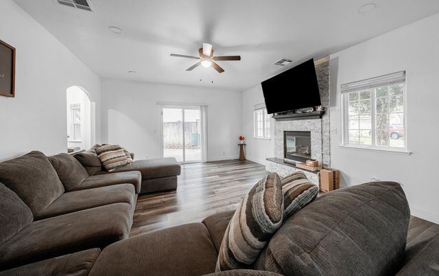 2632 Kimberly Drive, Madera, CA 93637