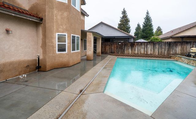 2632 Kimberly Drive, Madera, CA 93637