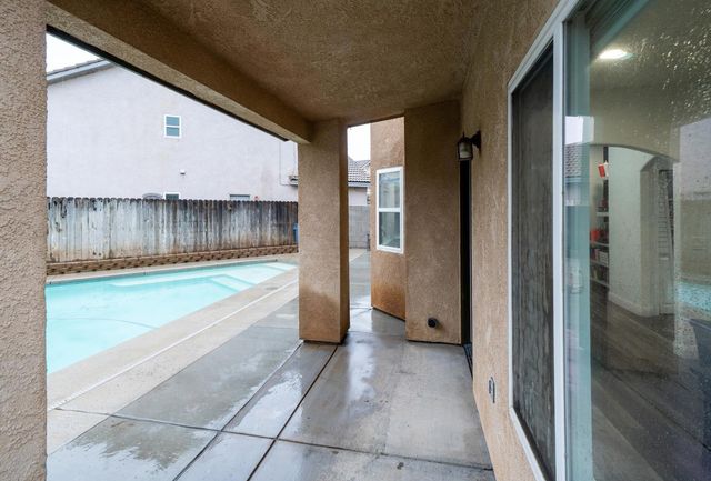 2632 Kimberly Drive, Madera, CA 93637