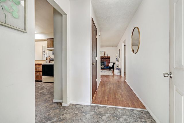 780 Stallion Road SE, Rio Rancho, NM 87124