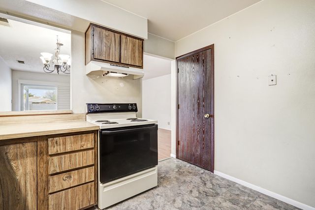 780 Stallion Road SE, Rio Rancho, NM 87124