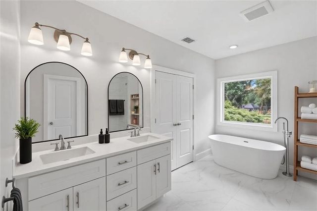 772 Cascade Avenue SW, Atlanta, GA 30310
