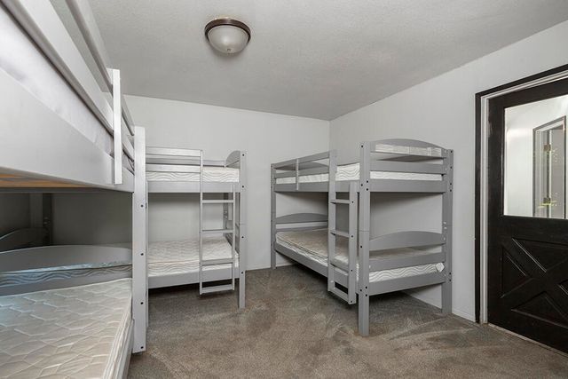 7342 New Hope Road, Grants Pass, OR 97527