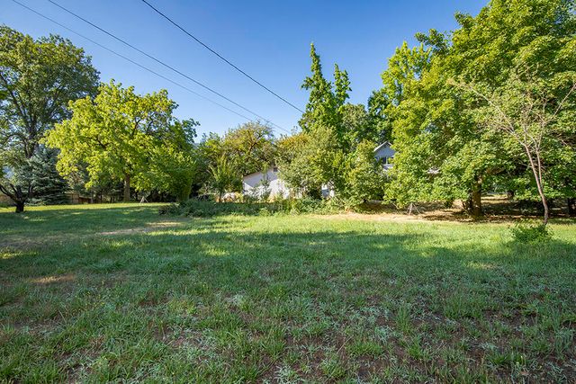 7342 New Hope Road, Grants Pass, OR 97527