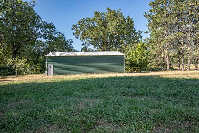 7342 New Hope Road, Grants Pass, OR 97527