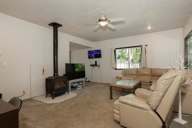 7342 New Hope Road, Grants Pass, OR 97527