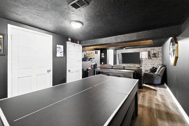 3125 Old Hobart Road, Lake Station, IN 46405