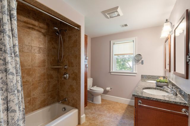 15 Alden Pl 15, Newton, MA 02465
