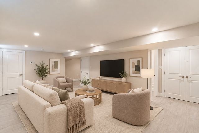 15 Alden Pl 15, Newton, MA 02465