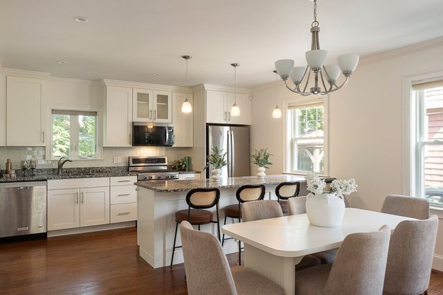 15 Alden Pl 15, Newton, MA 02465