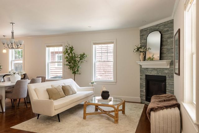15 Alden Pl 15, Newton, MA 02465