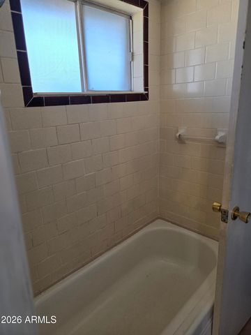 3645 W DIANA Avenue, Phoenix, AZ 85051
