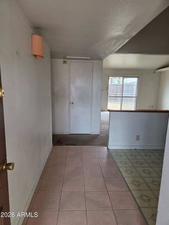 3645 W DIANA Avenue, Phoenix, AZ 85051 — photo 2
