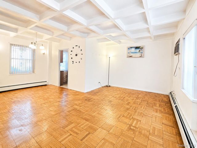 80-14 150 Street 25B, Briarwood, NY 11435