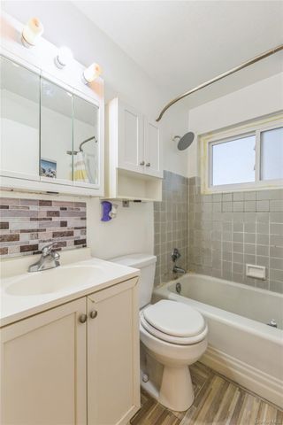 80-14 150 Street 25B, Briarwood, NY 11435