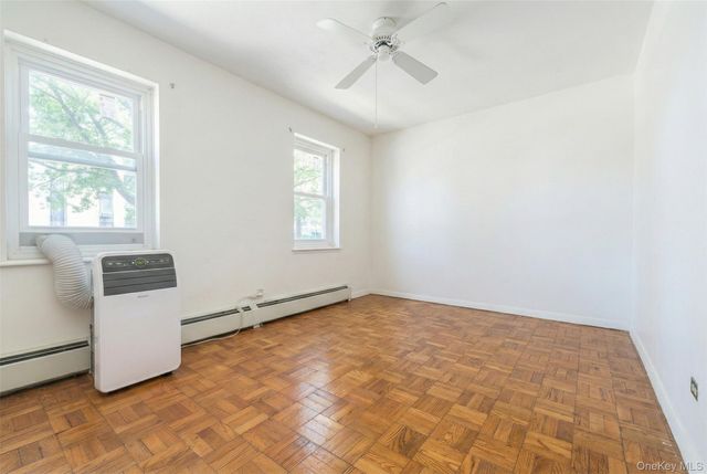 80-14 150 Street 25B, Briarwood, NY 11435