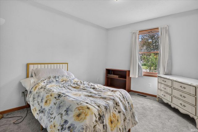 65652 Buttercup Avenue, Goshen, IN 46528