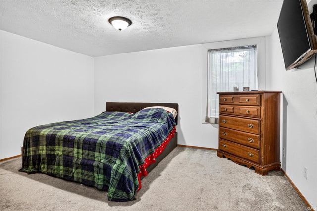 65652 Buttercup Avenue, Goshen, IN 46528