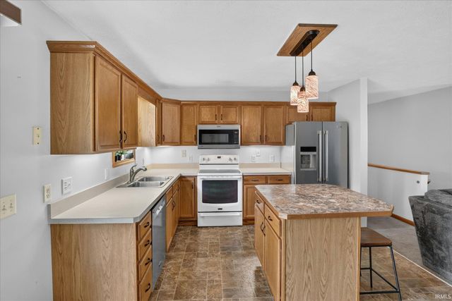65652 Buttercup Avenue, Goshen, IN 46528