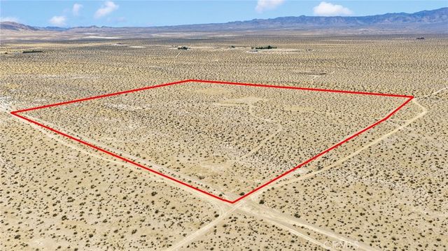 1 Paddington Way, Lucerne Valley, CA 92356