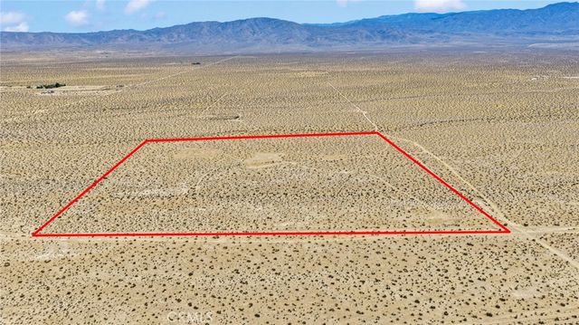 1 Paddington Way, Lucerne Valley, CA 92356