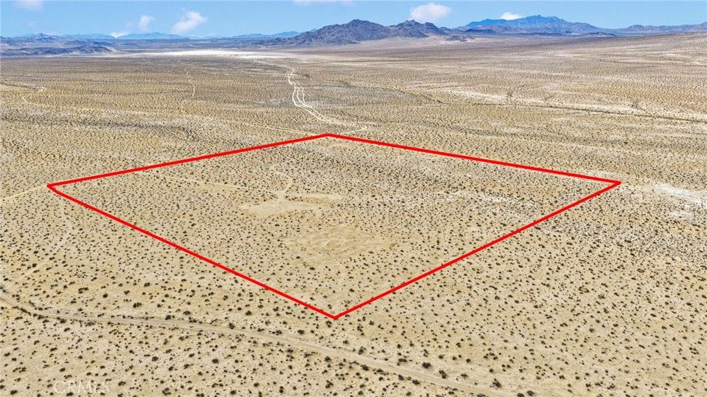 1 Paddington Way, Lucerne Valley, CA 92356