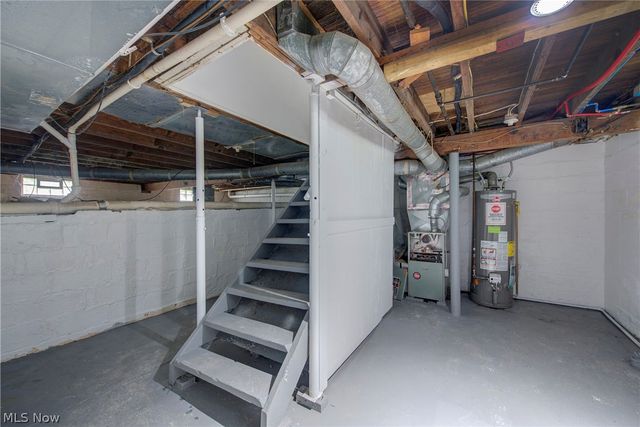 7623 Macedonia Road, Oakwood, OH 44146