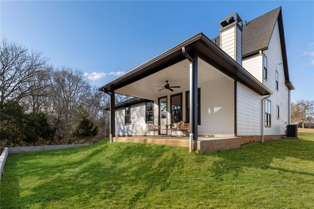 3223 Tamy Lane, Brenham, TX 77833