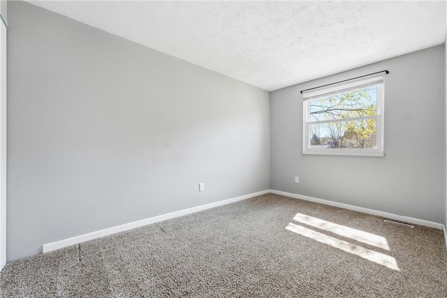 116 Partridge Run Rd, West Deer, PA 15044