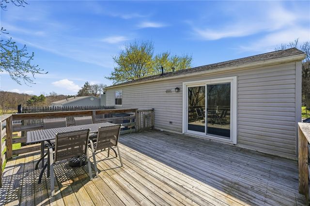 116 Partridge Run Rd, West Deer, PA 15044