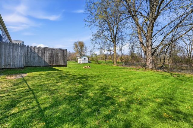 116 Partridge Run Rd, West Deer, PA 15044