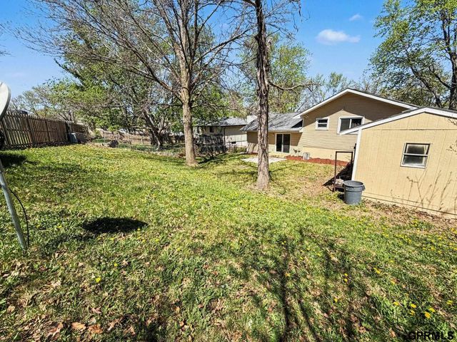 749 W Leon Drive, Lincoln, NE 68521