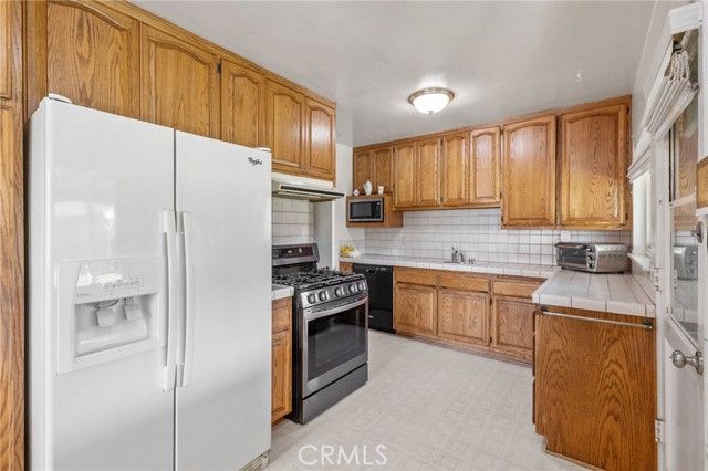 3929 Modesto Drive, San Bernardino, CA 92404