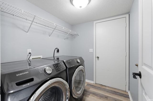 2937 Ford Drive, Fort Wayne, IN 46818