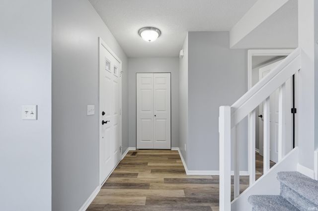 2937 Ford Drive, Fort Wayne, IN 46818